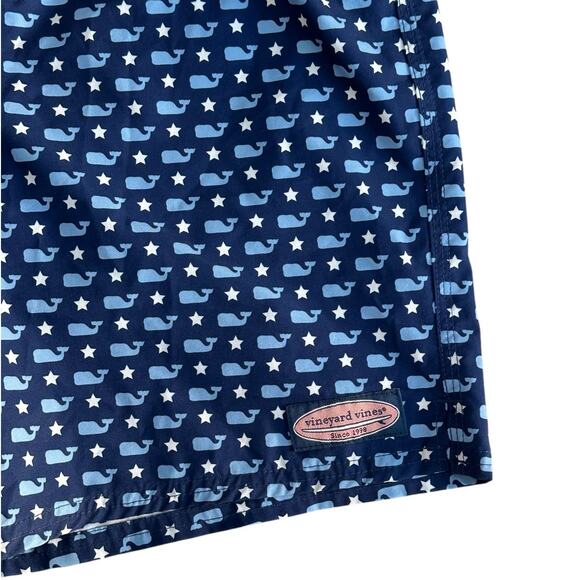 VINEYARD VINES Boys Chappy Patriotic Swim Trunks Large - Picture 2 of 6